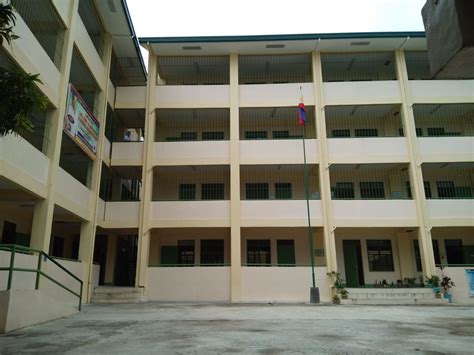 Bacoor National High School .